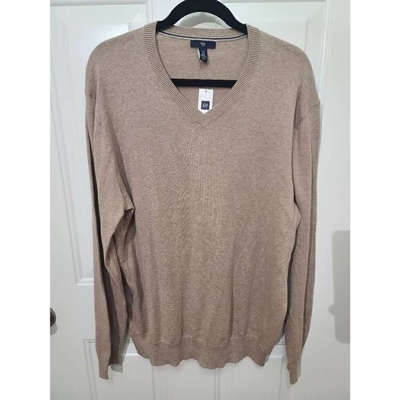 Gap Women's Relaxed Fit Lightweight V-Neck Sweater - Picture 1 of 6